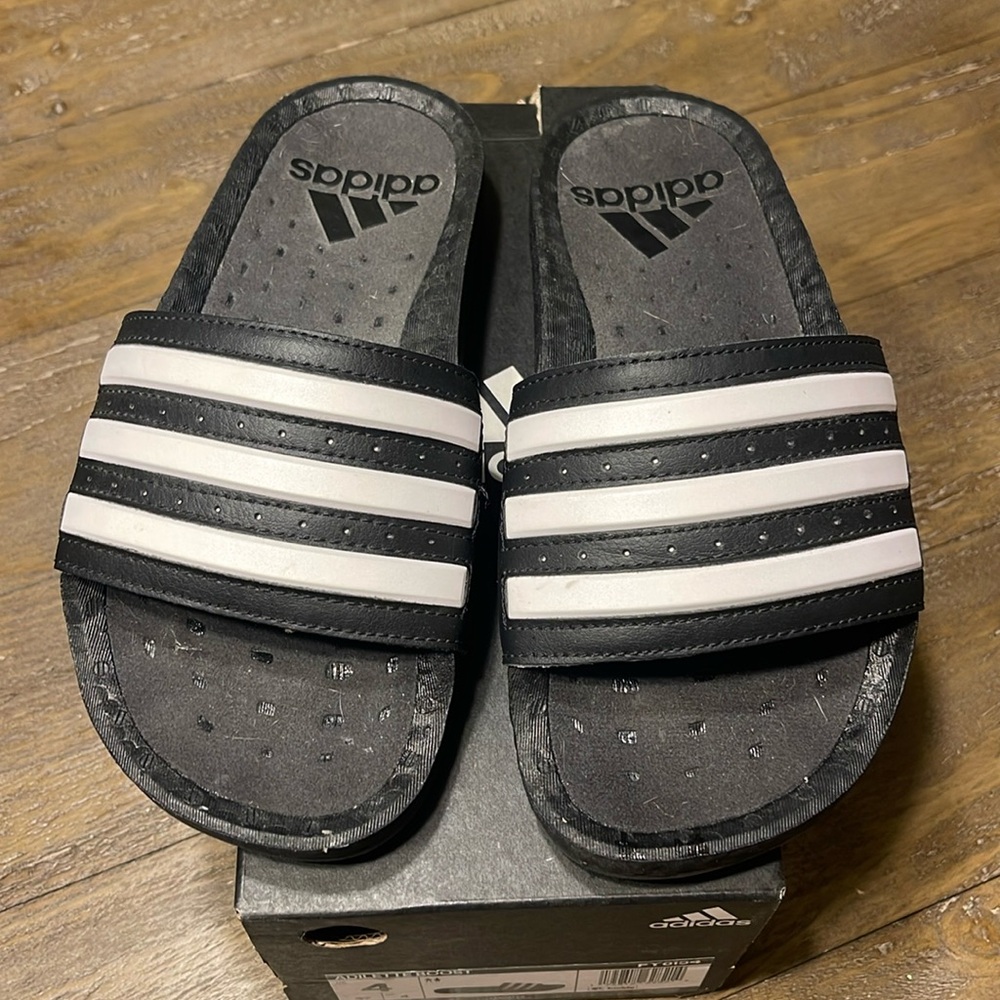 Adidas adilette boost slide